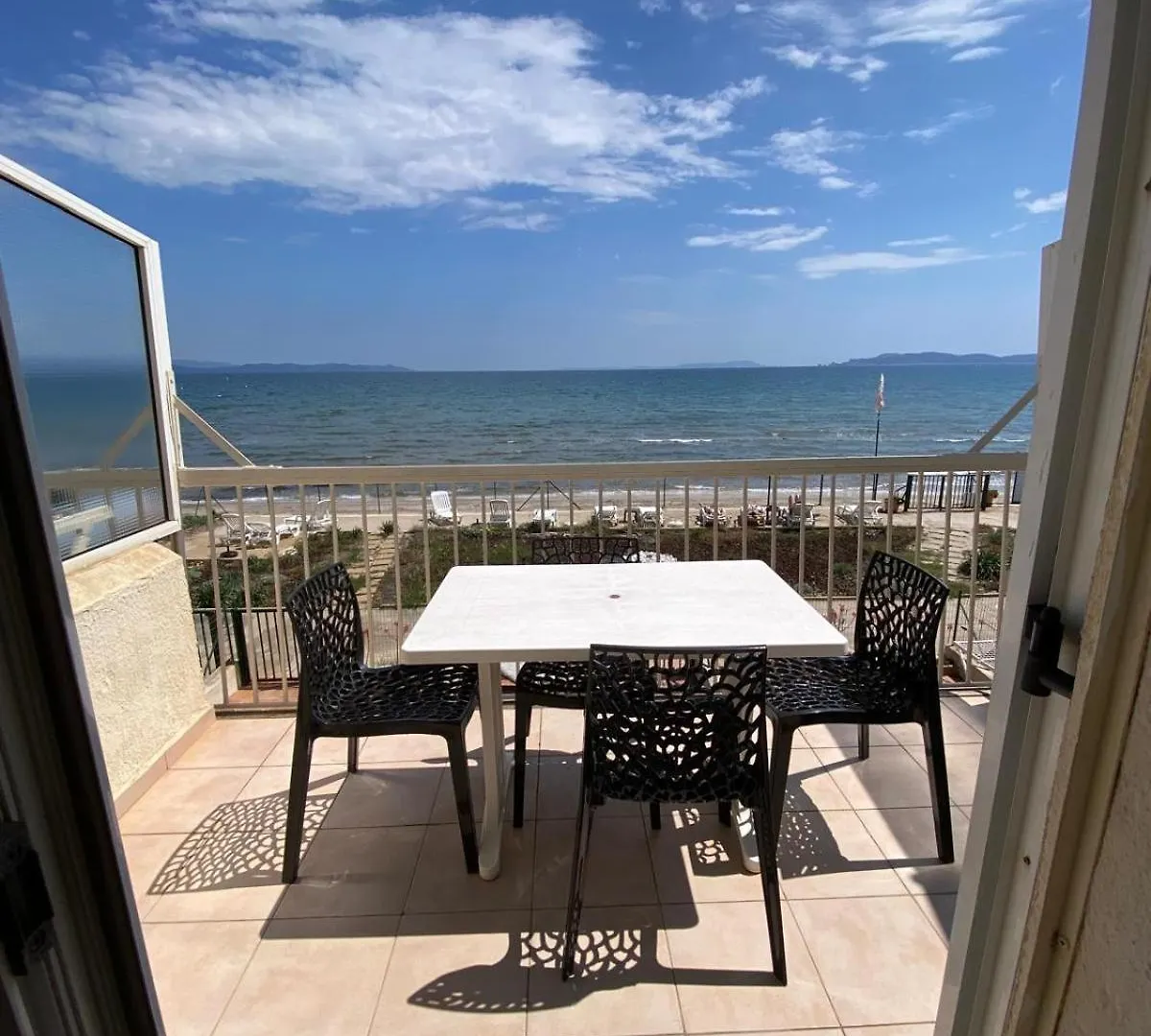 Motel Le Surplage Hyères France